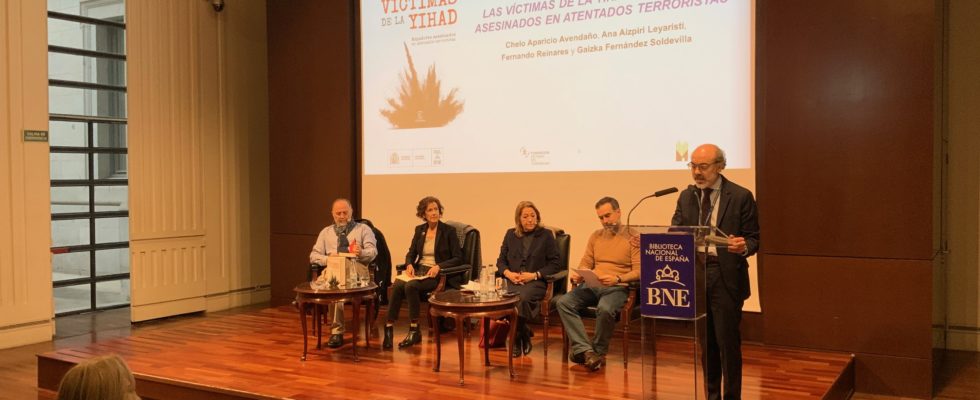 Presentación En Madrid Con La FVT De “Las Víctimas De La Yihad” De Chelo Aparicio Y Ana Aizpiri