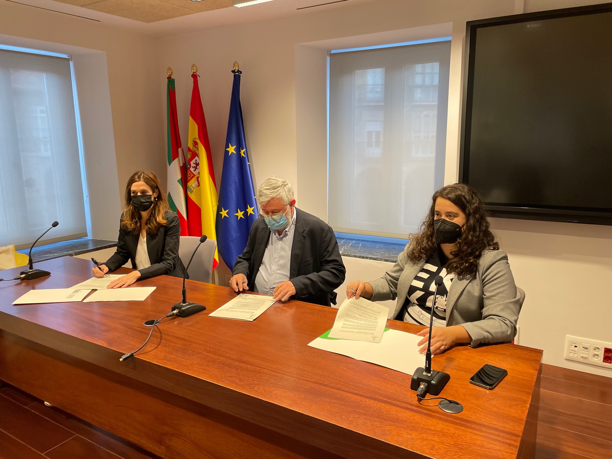 El Ayuntamiento De Vitoria-Gasteiz Programará Visitas Escolares Al Memorial