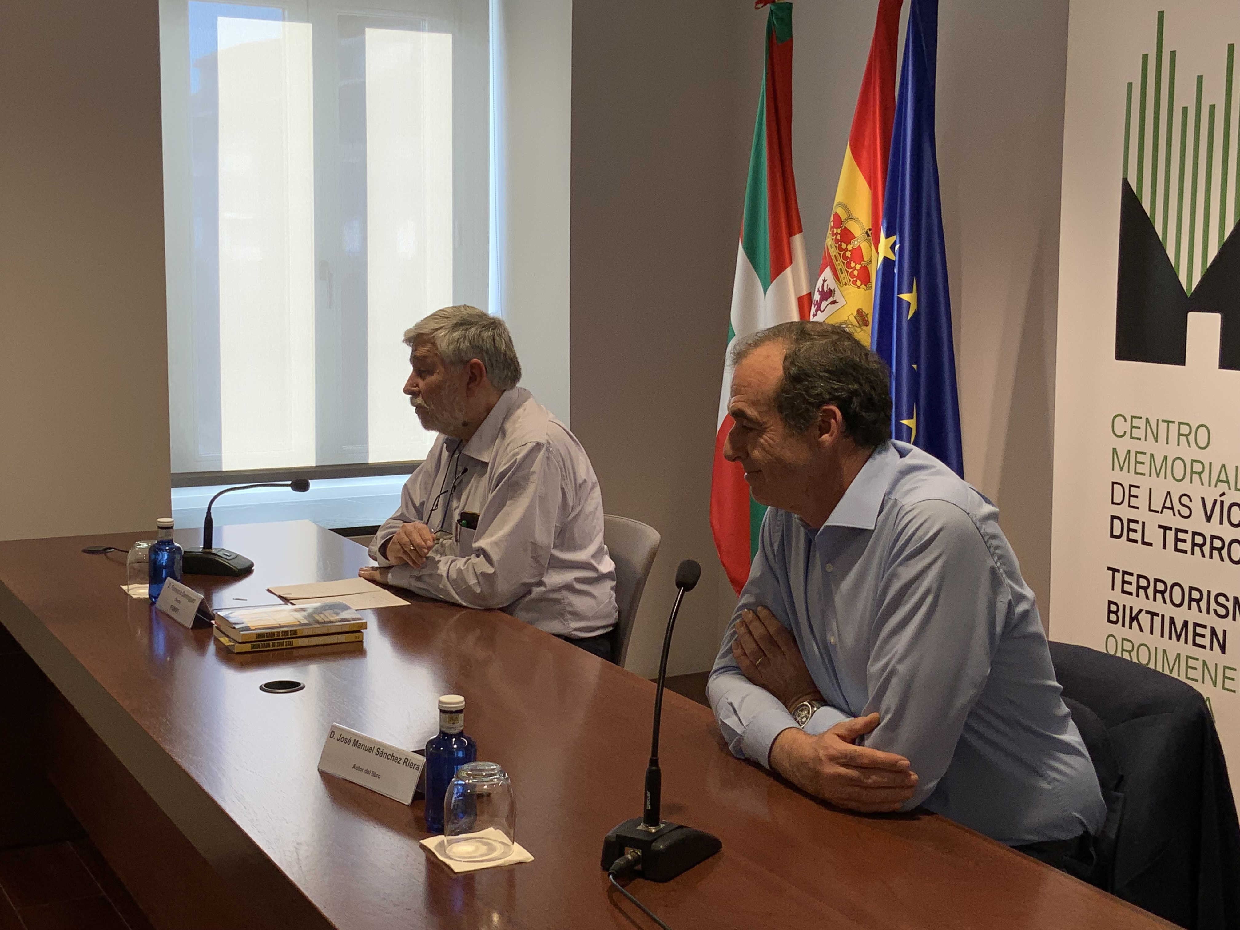 Presentación En El Memorial Del Libro “Tres Días De Noviembre” De José Manuel Sánchez Riera